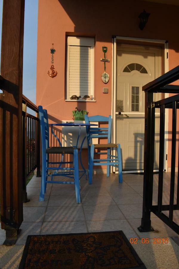 Lia'S Beach House Agios Nikolaos  Exterior photo