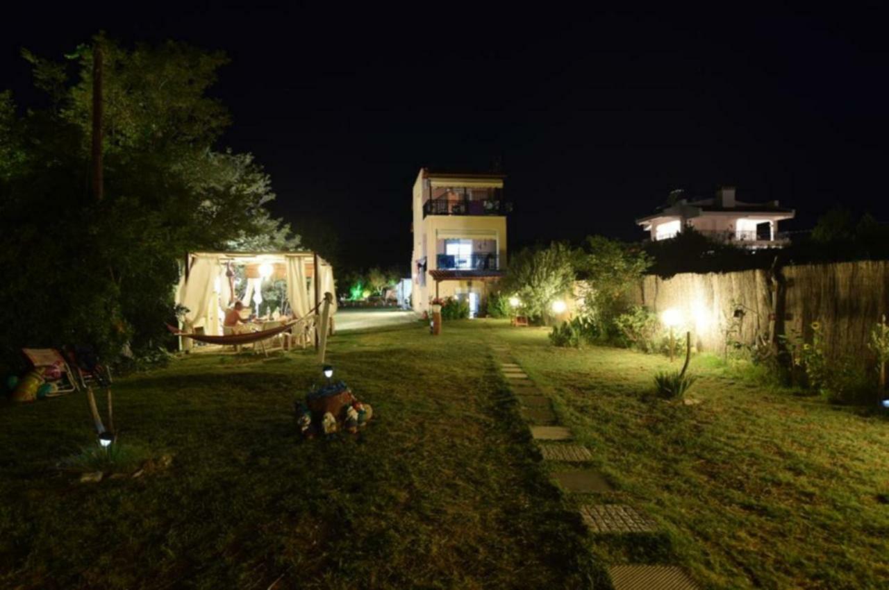 Lia'S Beach House Agios Nikolaos  Exterior photo