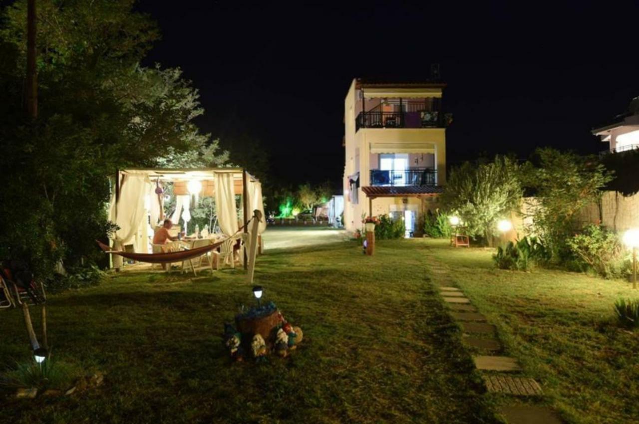 Lia'S Beach House Agios Nikolaos  Exterior photo